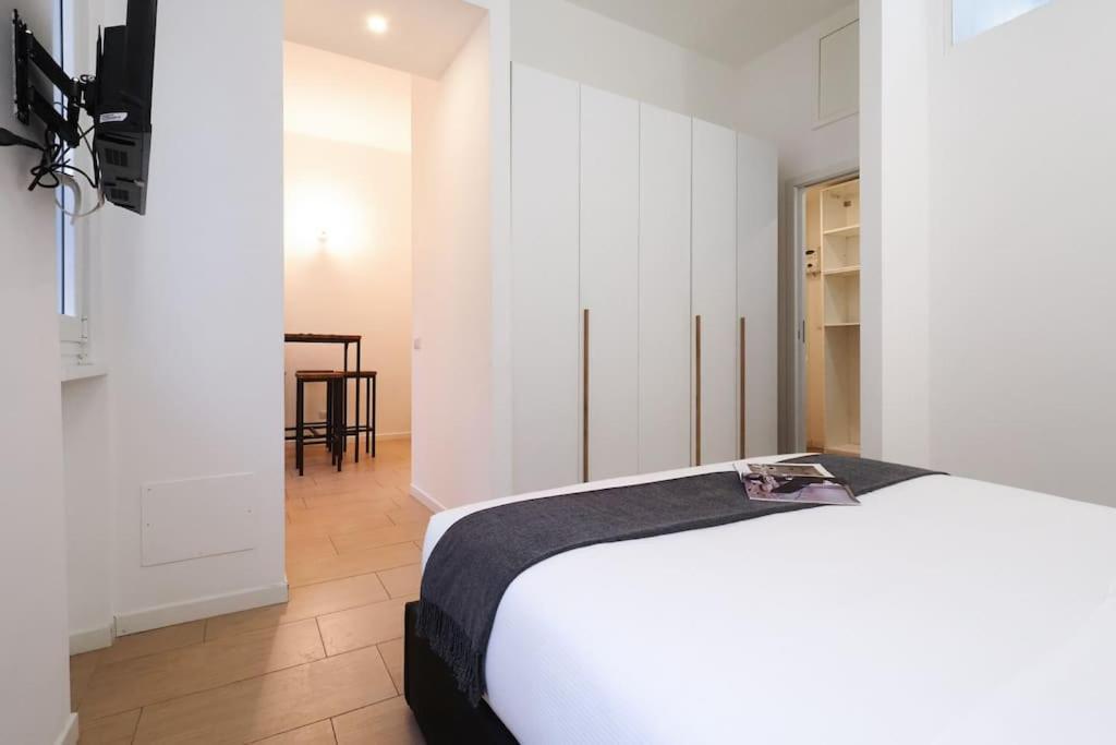 Contempora Apartments - Bilocale Via Verro Milan Bagian luar foto