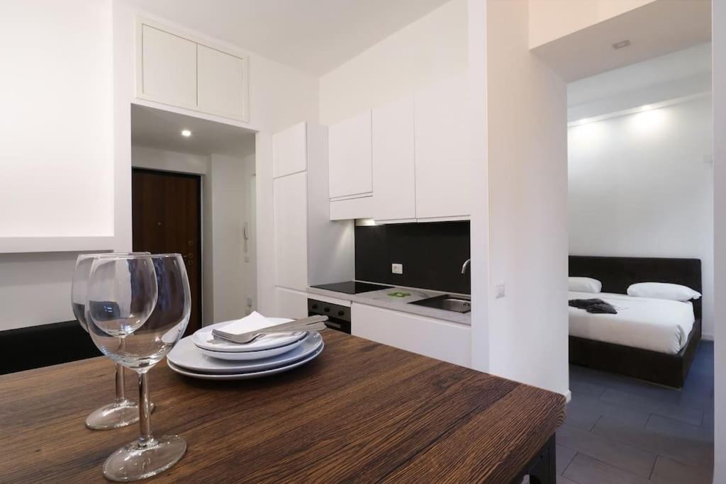 Contempora Apartments - Bilocale Via Verro Milan Bagian luar foto