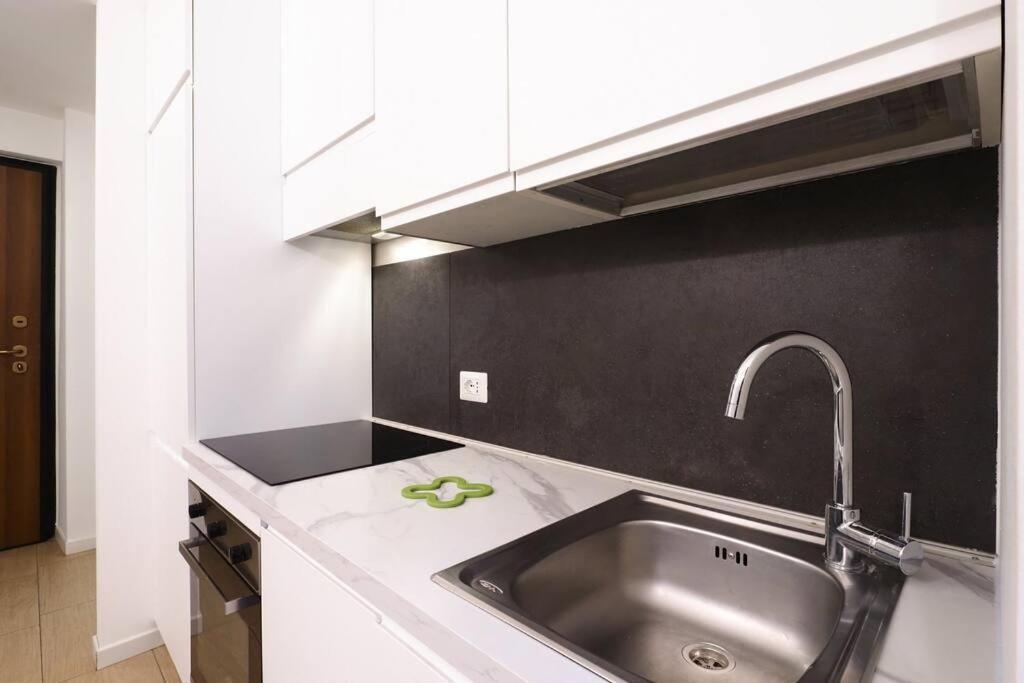 Contempora Apartments - Bilocale Via Verro Milan Bagian luar foto