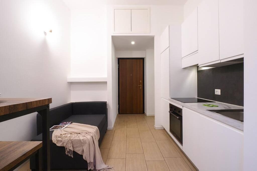 Contempora Apartments - Bilocale Via Verro Milan Bagian luar foto