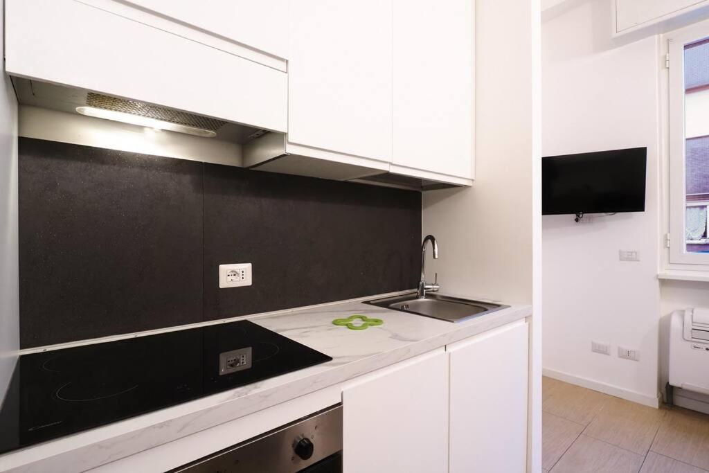 Contempora Apartments - Bilocale Via Verro Milan Bagian luar foto