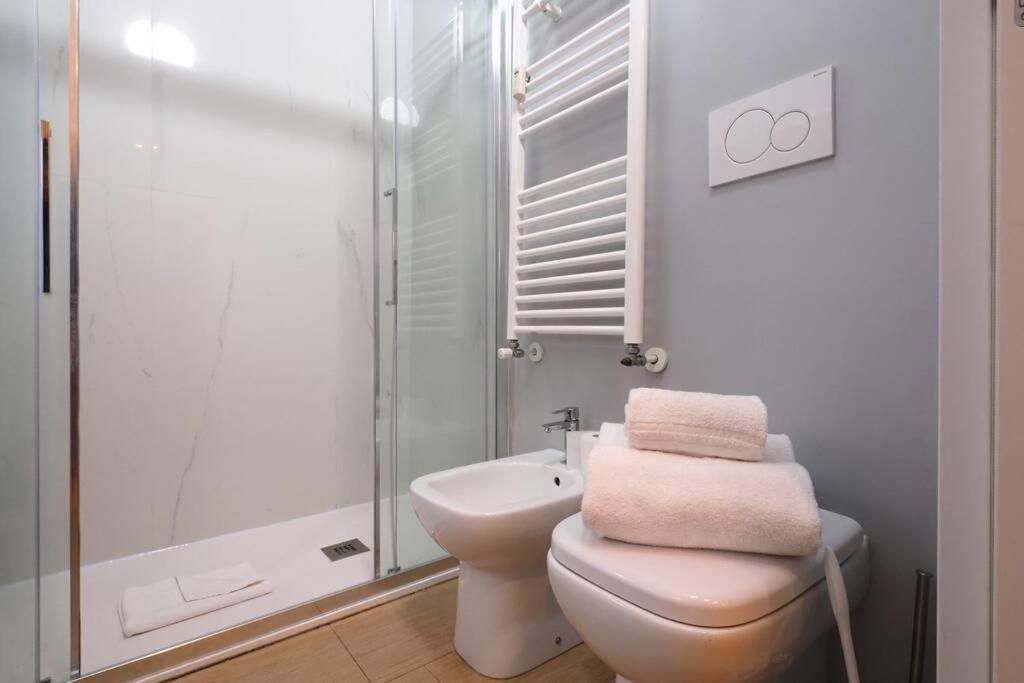 Contempora Apartments - Bilocale Via Verro Milan Bagian luar foto